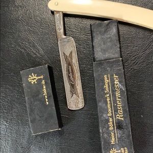 Biker straight razor